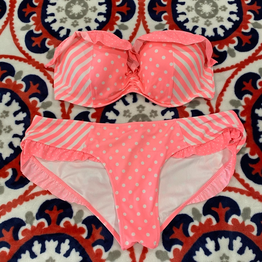 Vs swim 36D/large